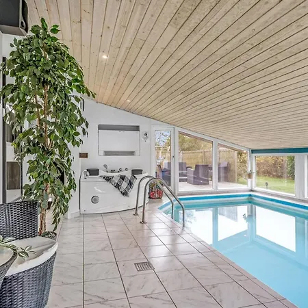 Holiday home Estella - 900m From The Sea By Interhome