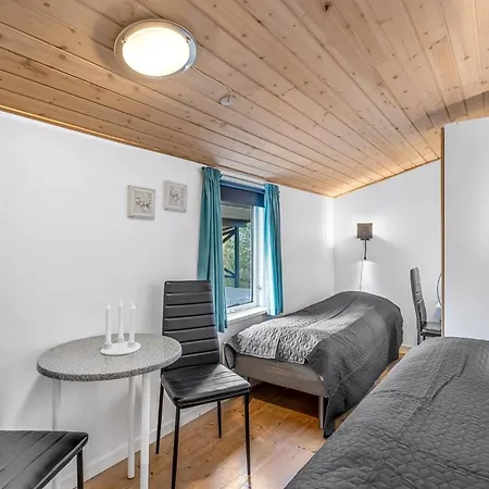 Estella - 900m From The Sea By Interhome