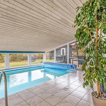 Holiday home Estella - 900m From The Sea By Interhome *
