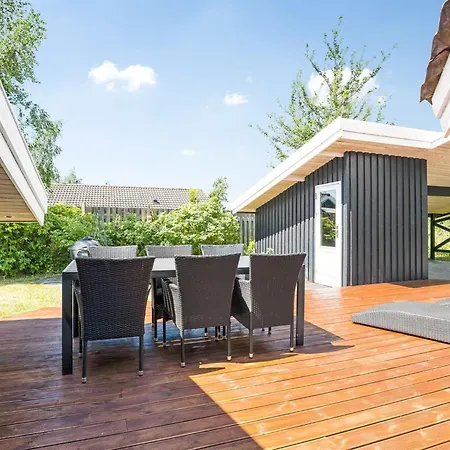 Estella - 900m From The Sea By Interhome